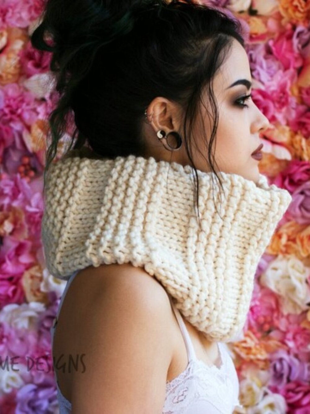 Ivory Cream/Off-White Chunky Knit Cowl Infinity Scarf